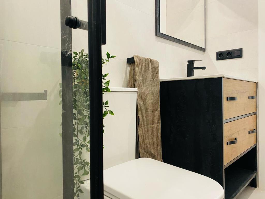 Thyssen Wabi Malaga Apartment Bagian luar foto